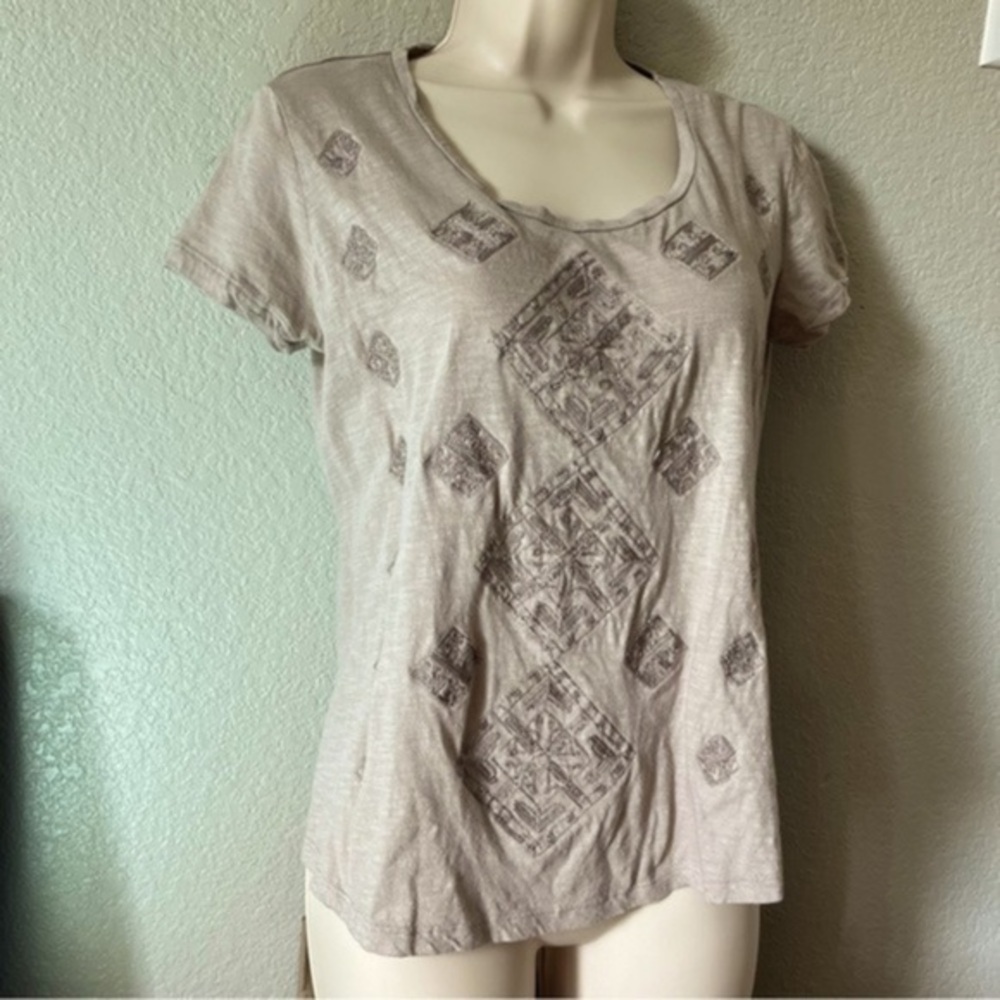 Chelsea And Theodore Assymetrical Top Women’s Size Medium